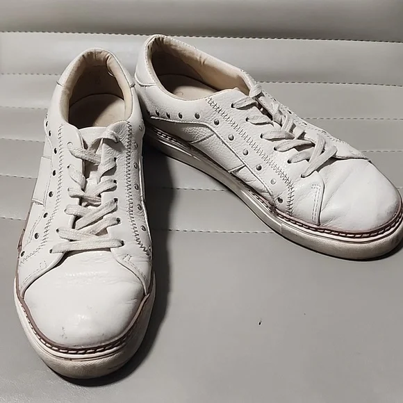 CROWN VINTAGE Kalinda Sneakers Size 7 Studs Chunky Bone Ivory Leather - Picture 10 of 13